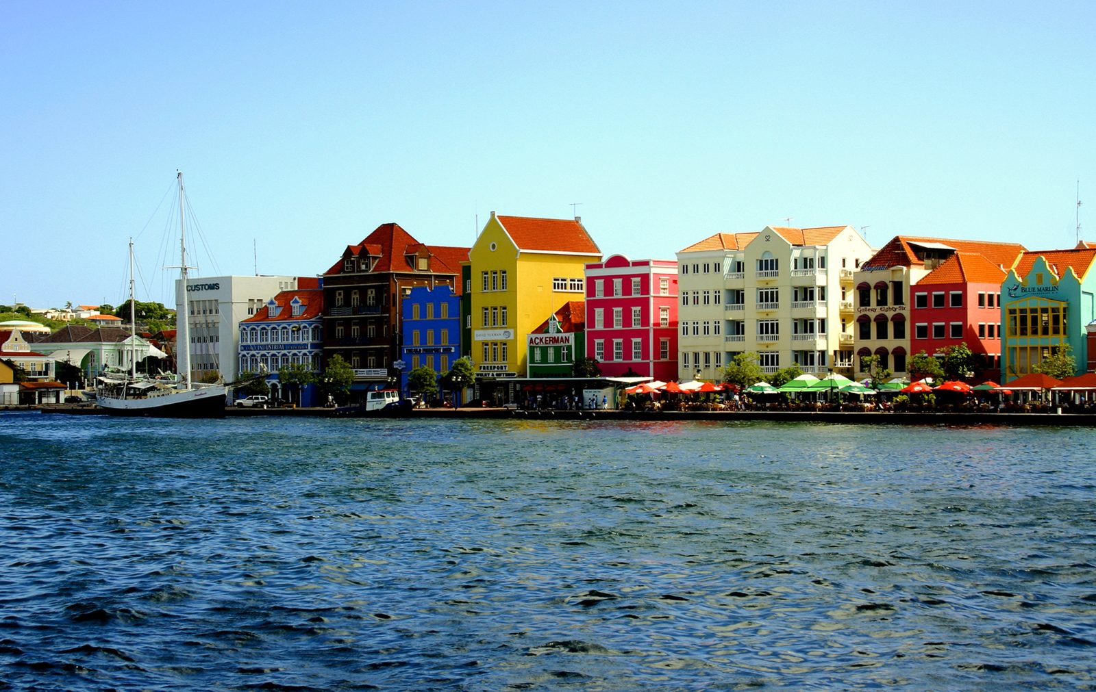 Colorful Punda streets at night during Punda Vibes, Willemstad
